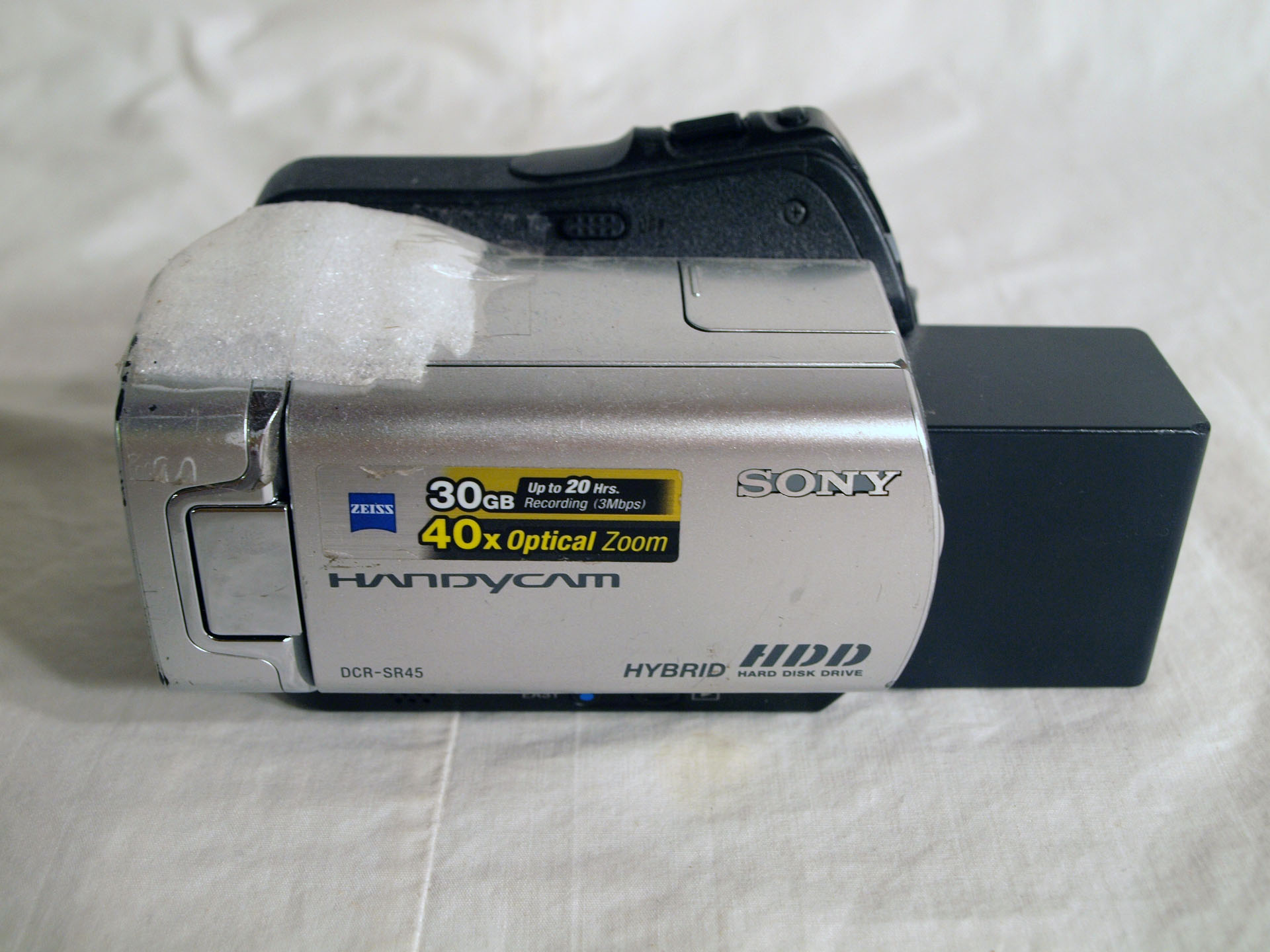 有关以下物品的详细资料: sony handycam dcr-sr45 30 gb camcorder